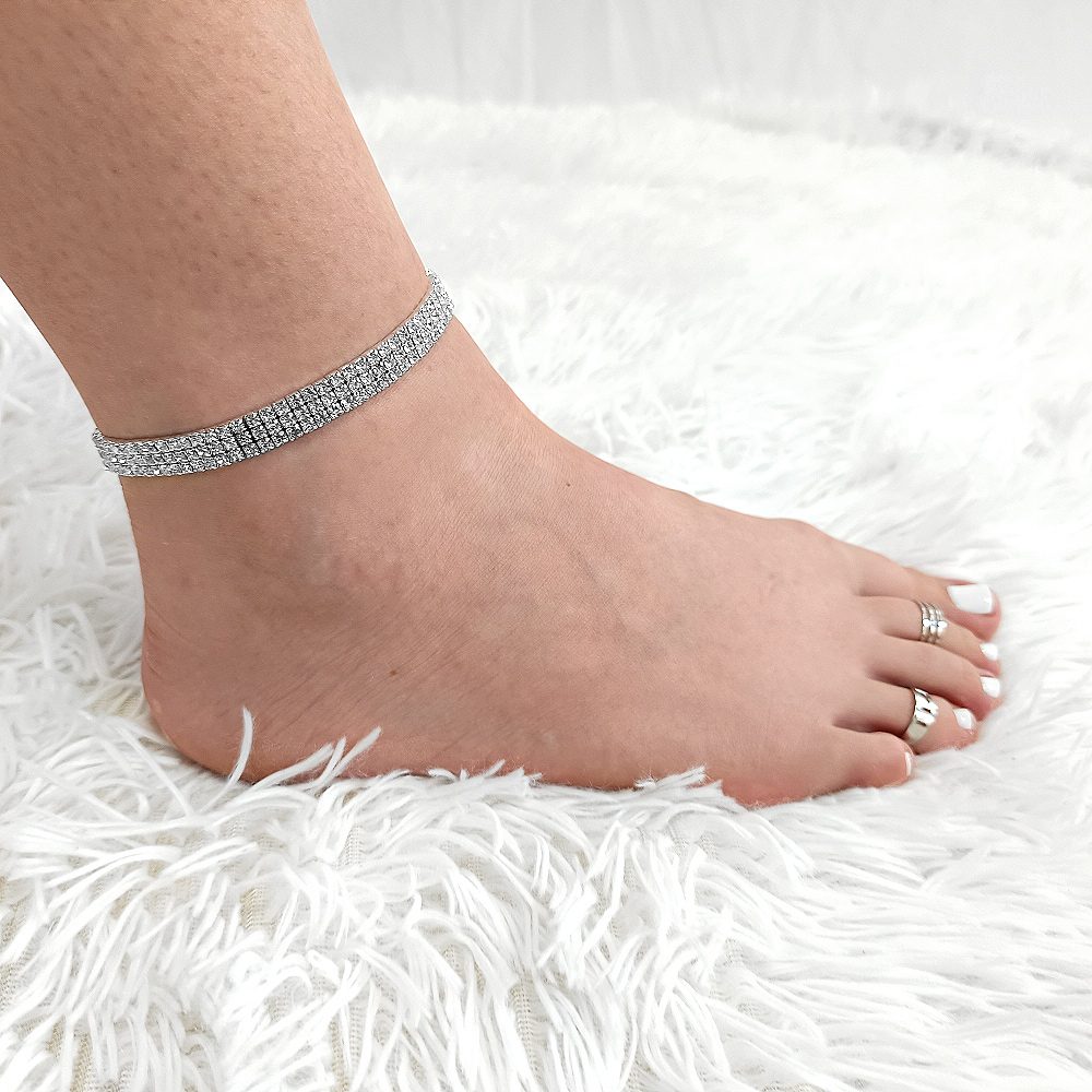 Jewdy elastický křišťálový kotníkový náramek se třemi řady kamínků stříbrný – detail 7